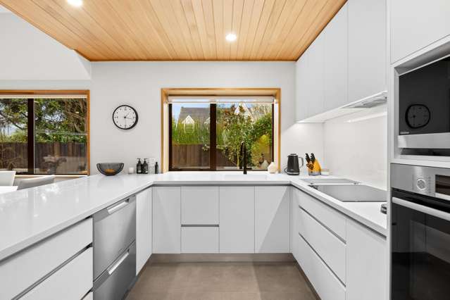 2/6 Chepstow Avenue Fendalton_1