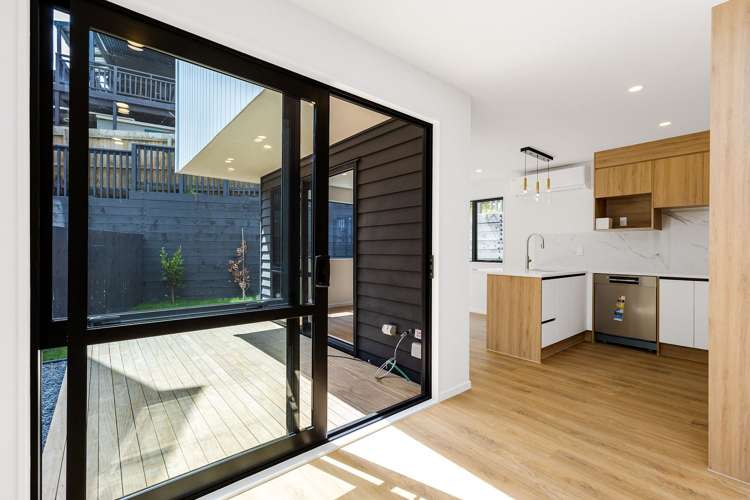 10/6 Woodhouse Place West Harbour_12