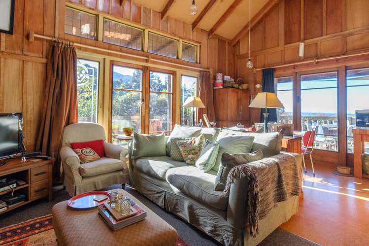 211 Blandswood Road Mesopotamia_3