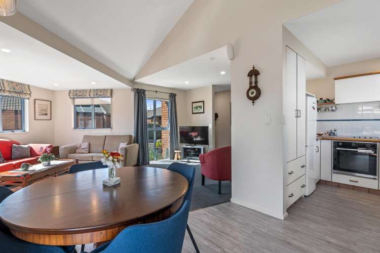 11 Highgrove Way The Wood_10