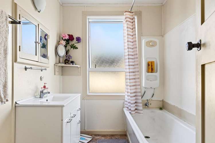 11 Harris Street Kaiti_12
