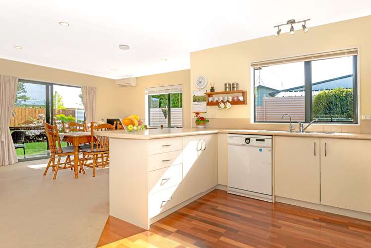 5 Westpark Place Lytton West_3