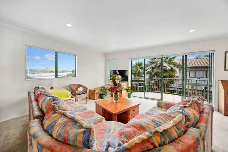 1/2 Onehunga Harbour Road_5