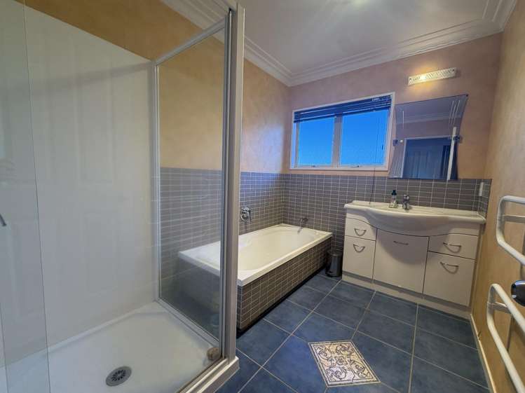 17 Centreway Pauanui_9