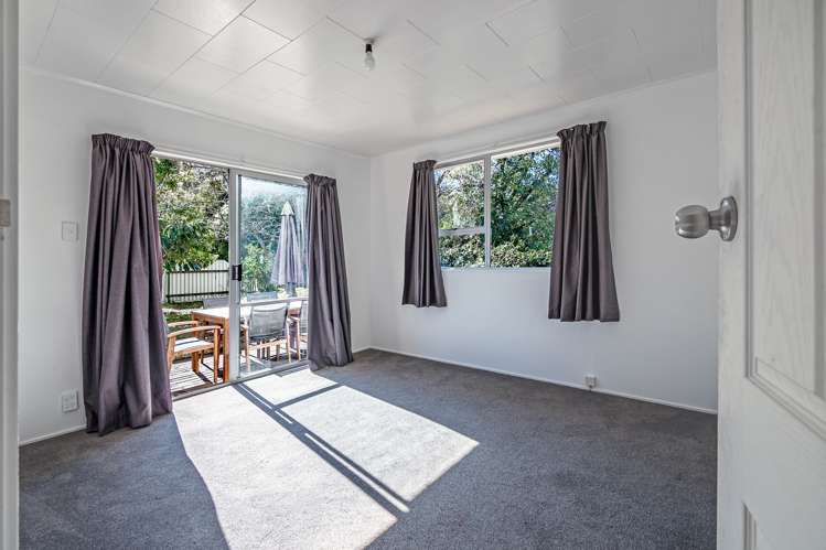 16 Ferndale Place Feilding_9