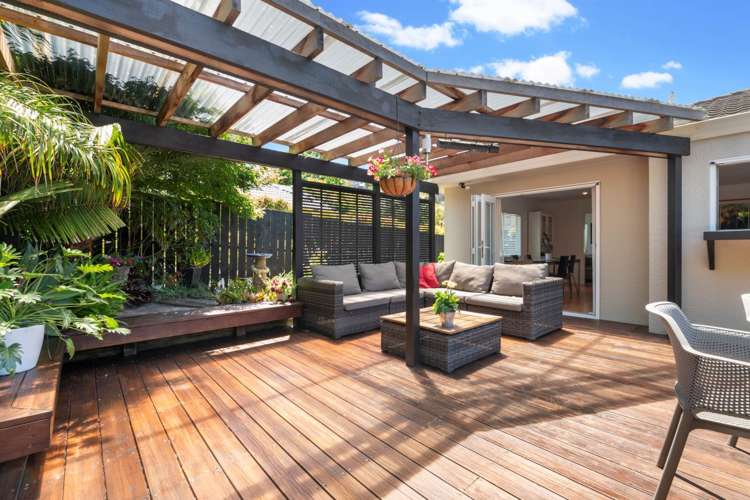 20 Penguin Drive Murrays Bay_13