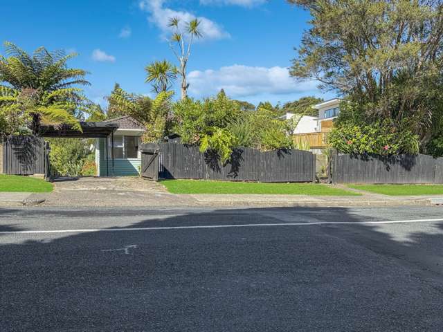 For Rent - Glen Eden with the charm of Titirangi