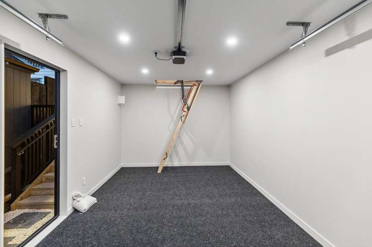 56 Picnic Point  Road Hobsonville_19