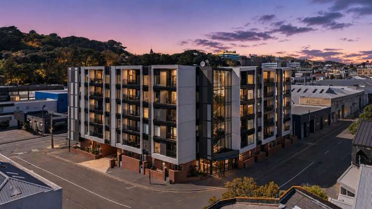 201/21 King Street Mount Cook_0