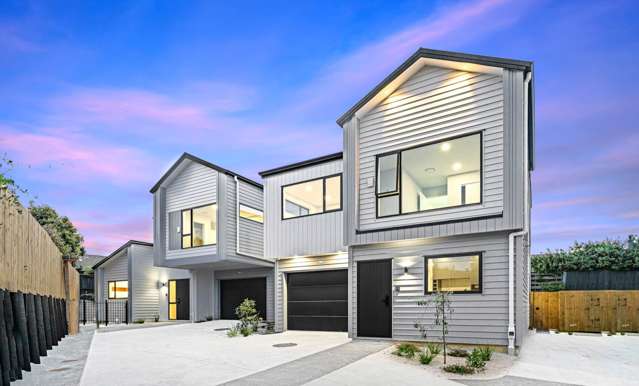 Modern Standalone Gem in Prime Botany Downs!