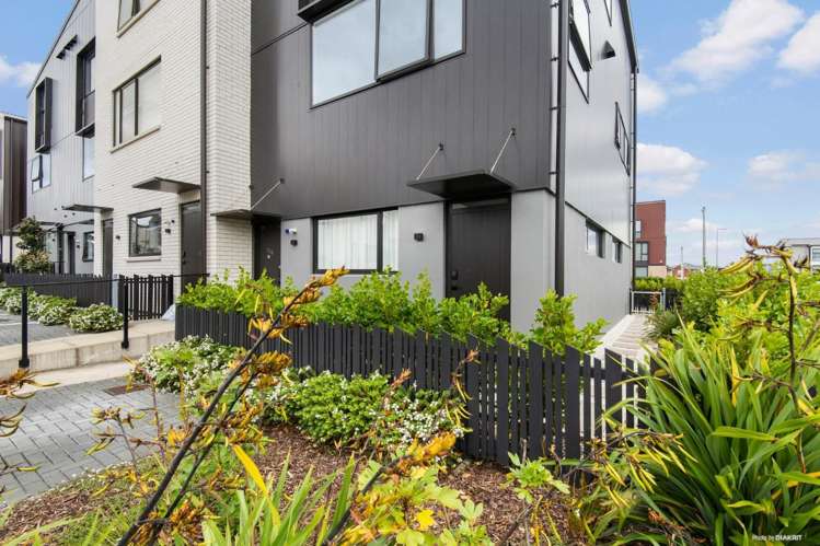 12/71 Hobsonville Point Road Hobsonville_6