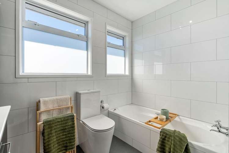 32 Brooker Grove Newlands_19