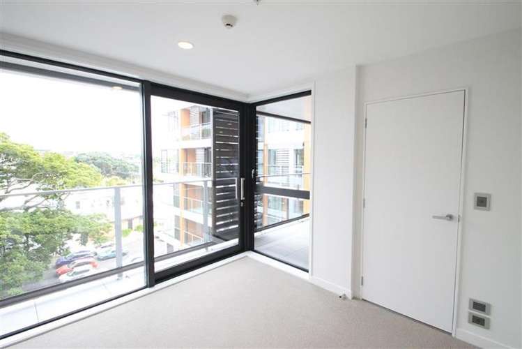 506/10 Lion Place Epsom_11