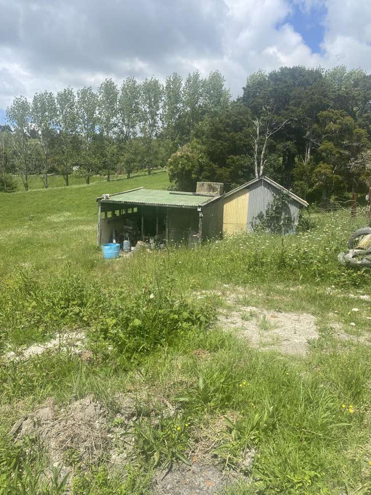 9 Petley Road Paparoa_3