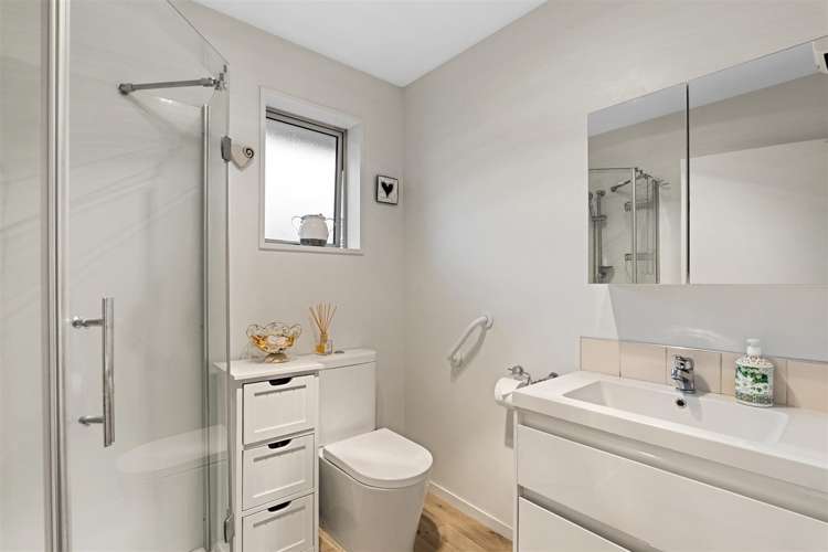1/85 Yaldhurst Road Upper Riccarton_9