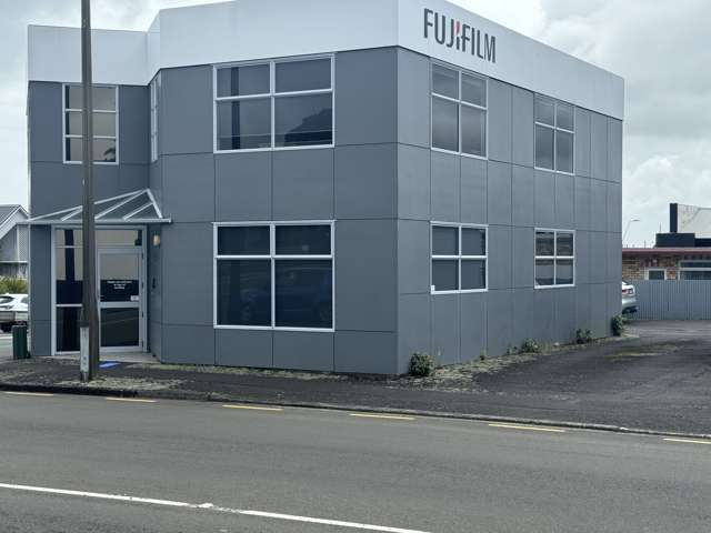 352 Devon Street New Plymouth_1