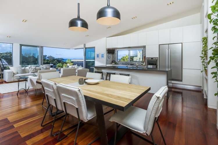 63 Beach Road Castor Bay_8