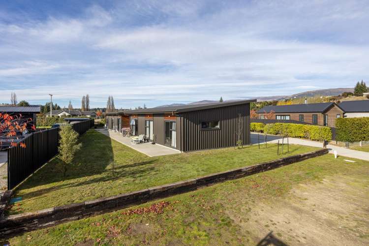 19 Kingfisher Crescent_1