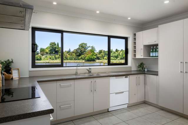 17 Uretara Drive Katikati_3