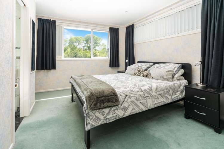 8 Boscobel Lane Tawa_11