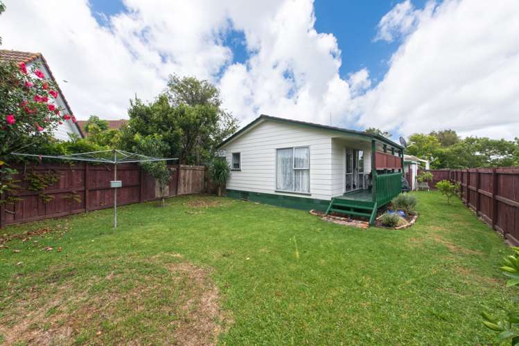 92b Beach Road Te Atatu Peninsula_13