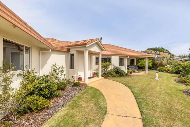 11 Bishops Close Greenmeadows_29