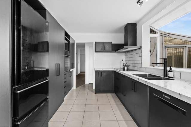 166 Flaxmere Avenue Flaxmere_2