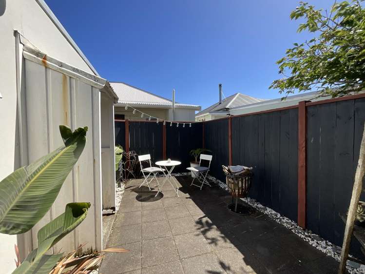 2/14 Karamu Street Strandon_8