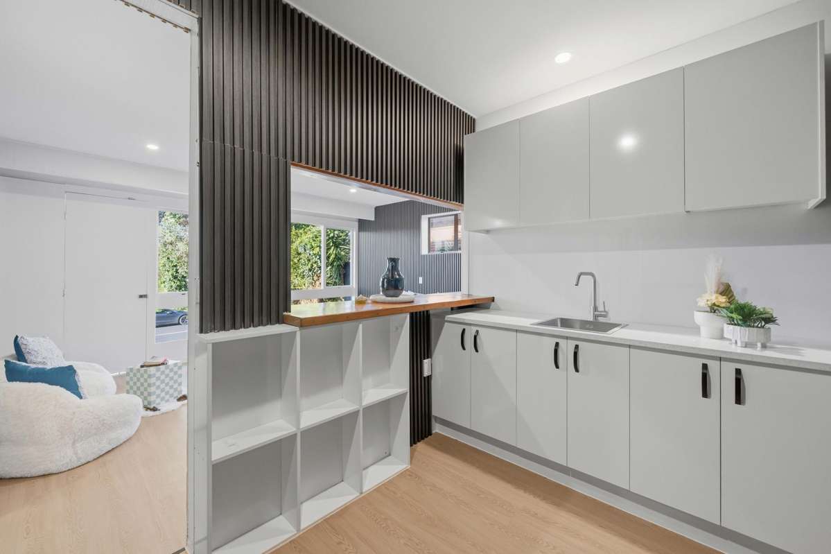 21 Lawrence Crescent_2