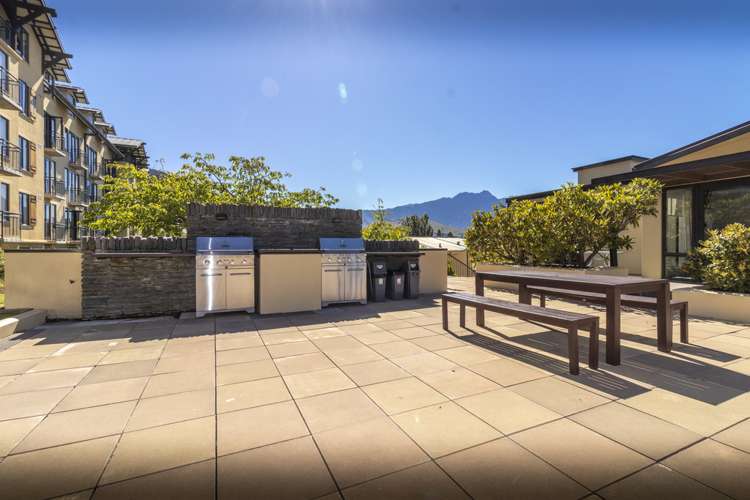 603/34 Lake Esplanade Queenstown_1