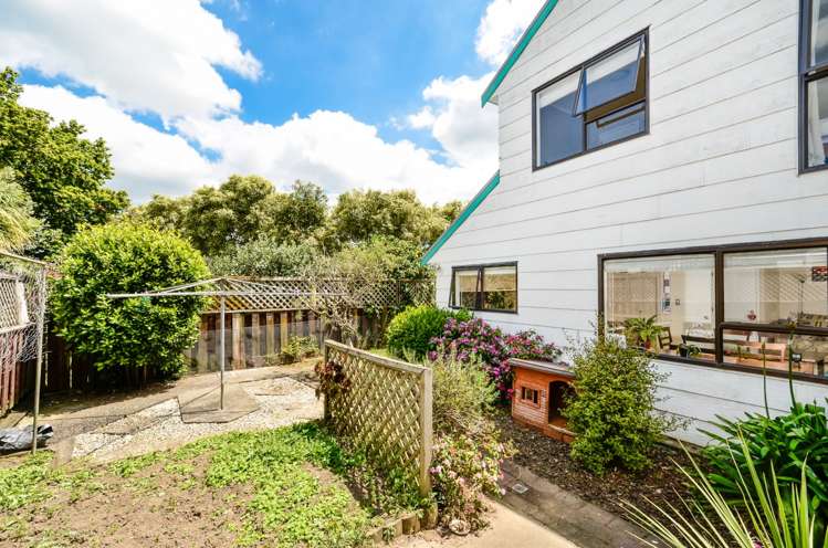 2/52 Rambler Crescent Beach Haven_10