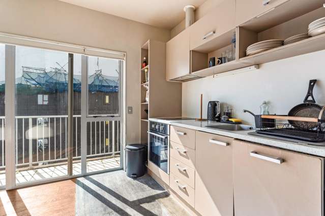 8c/208 Hobson Street Auckland Central_4