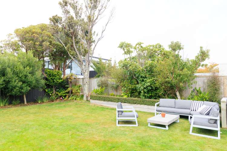 11 Campbell Street Karori_36