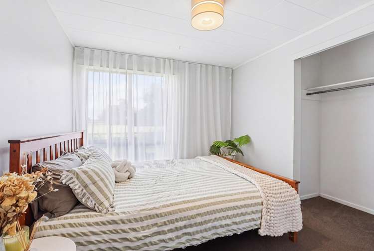 8 Ash Place Aramoho_12