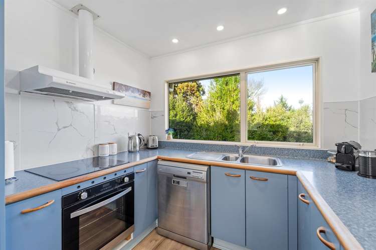 2/15 Ellenbury Place Stanmore Bay_9