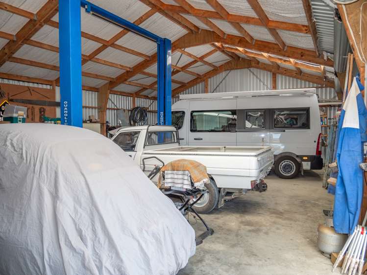 39 Seaview Road Cable Bay_31