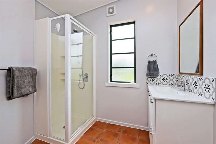 3b Laing Cove Havelock North_10