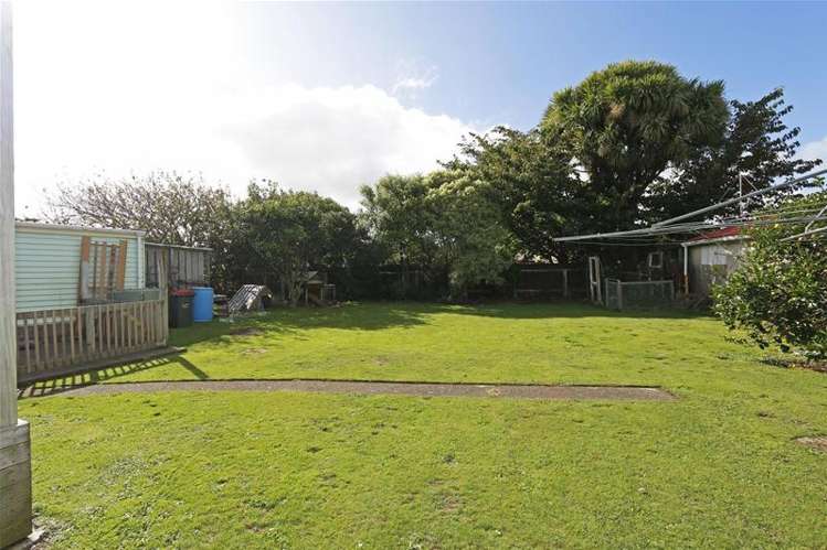 128 Waihi Road Hawera_11