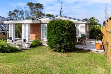 24 Weybridge Crescent_4