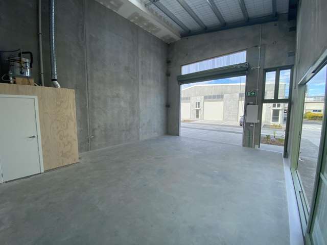 3-43/35 Bouverie Street Petone_3