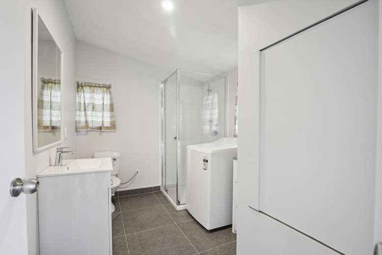 90 Cedar Terrace Stanmore Bay_39