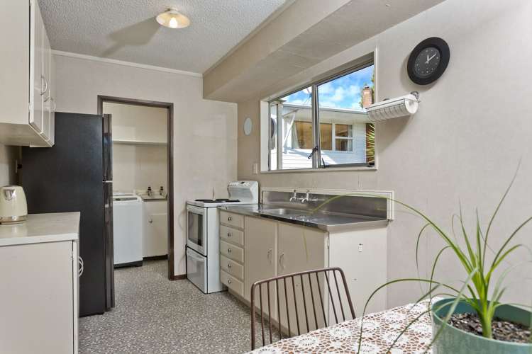 1/11 Kahika Road Birkdale_8