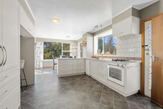 15 Clifton Drive Waitara_4