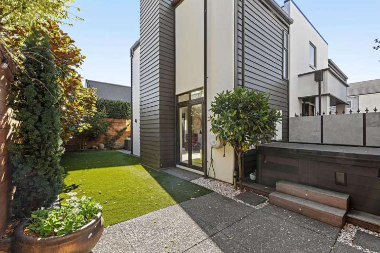 9 Rugby Street Merivale_26