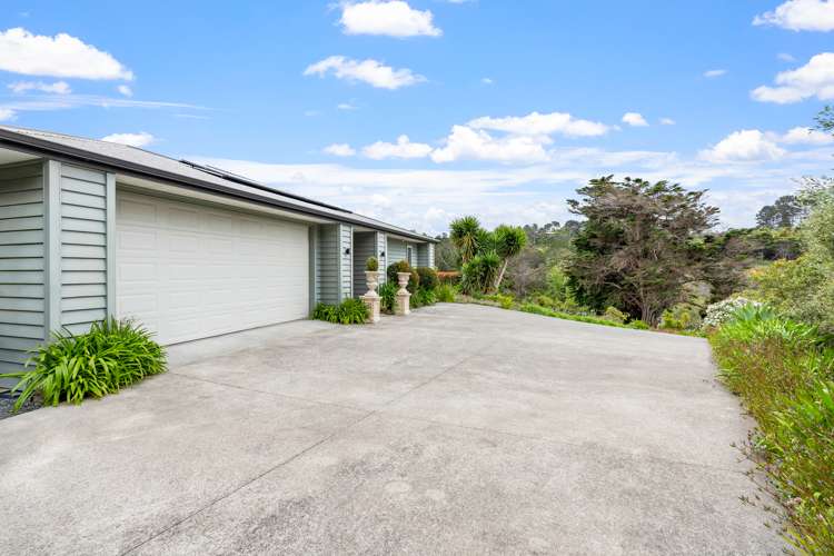 35 Hobbs Road Matakatia_35