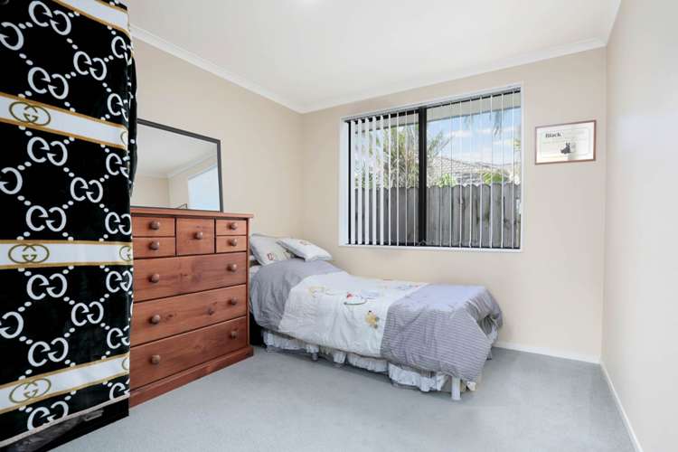 14 Natasha Lane Henderson_13