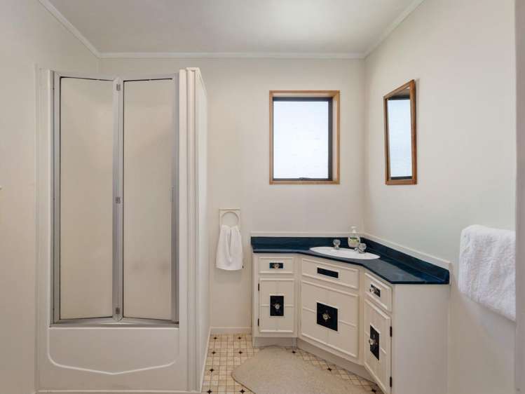 120 Fenton Street Thames_16