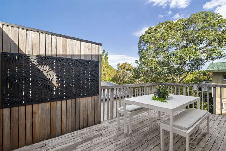 76 Parr Terrace Castor Bay_4