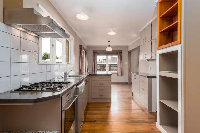 61 Fox Street 1074_3