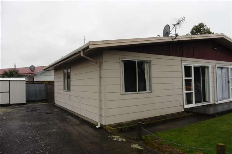 2/30 Trinity Crescent_0